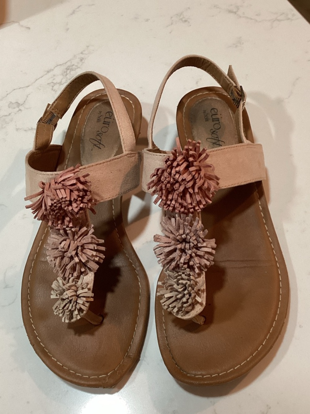 Soft pink strap sandals